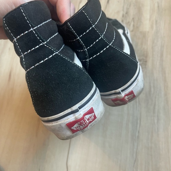 Vans - Picture 4 of 4